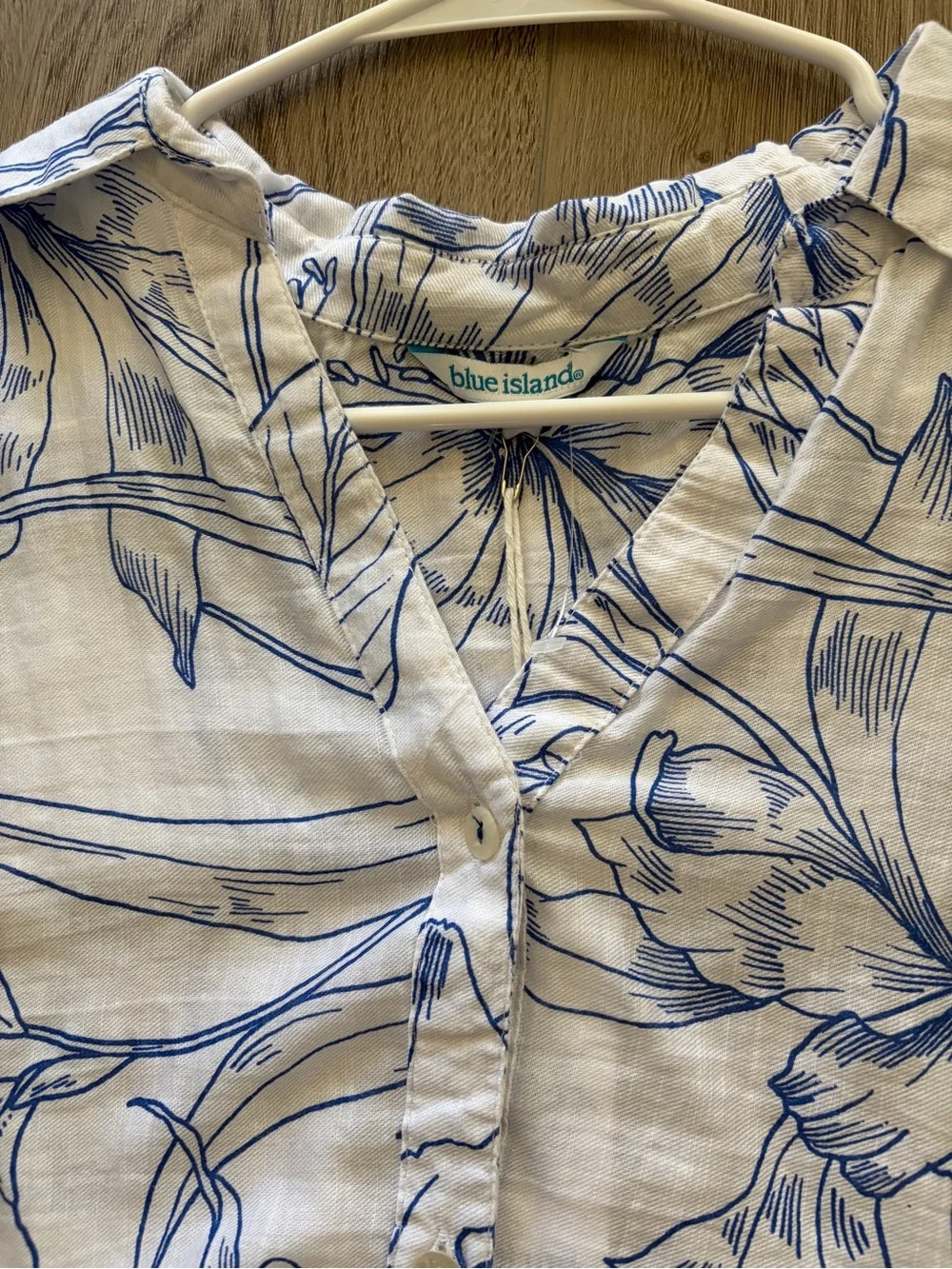 blue island White Button-Front Tunic with Blue Floral Print